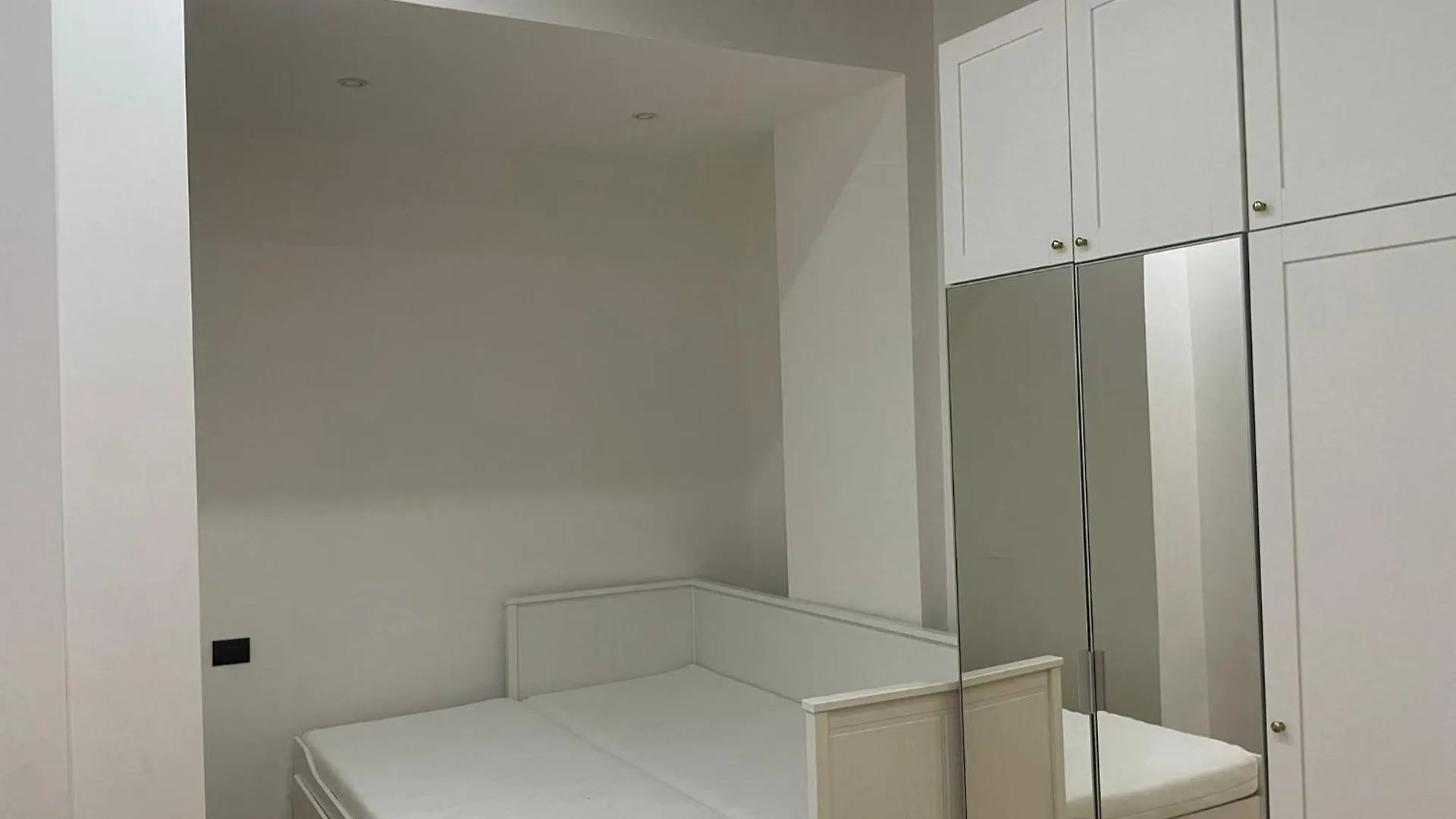 Milanohome 0*, Milan Italy